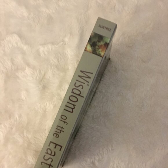 'Wisdom of The East' Softcover Compiled By Susan Suntree - Picture 2 of 4